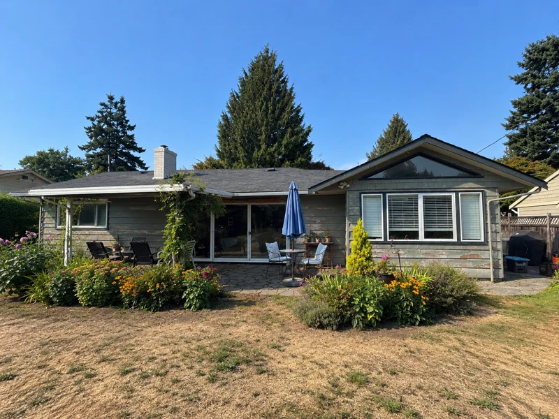House exterior before the renovation
